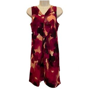 PRETTY FLORAL SLEEVELESS DRESS by Ann Taylor Loft size 6 Petite